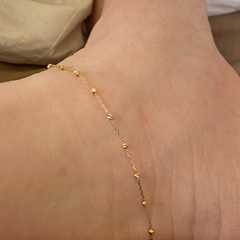 18kt solid lightweight stationed anklet adjustable - Picture 3 of 6